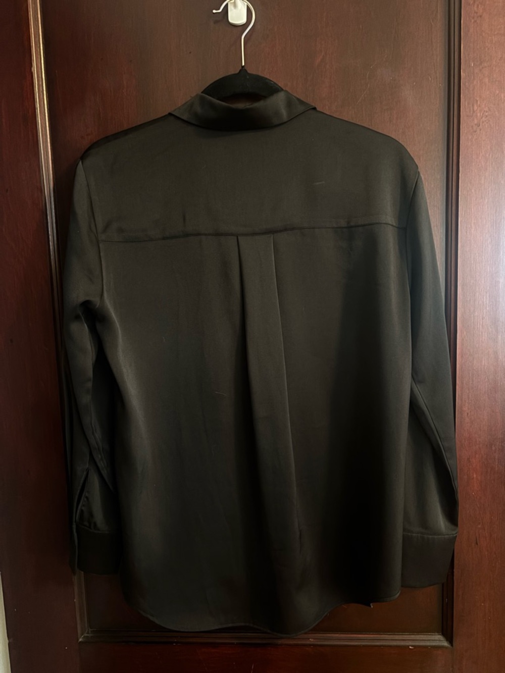 Women’s Uniqlo Black Silk Button-up - Picture 3 of 3